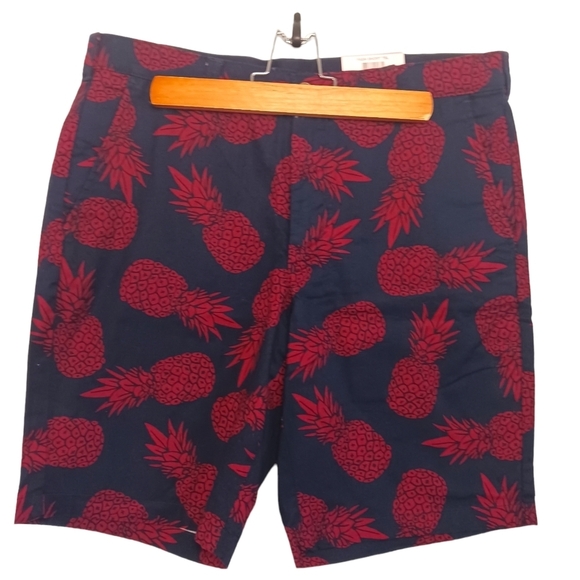 Club Room Chino Shorts Mens NWT Tropical 32W Americana Blue Red - Picture 1 of 8